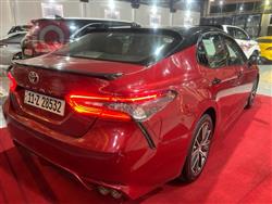 تۆیۆتا کامری